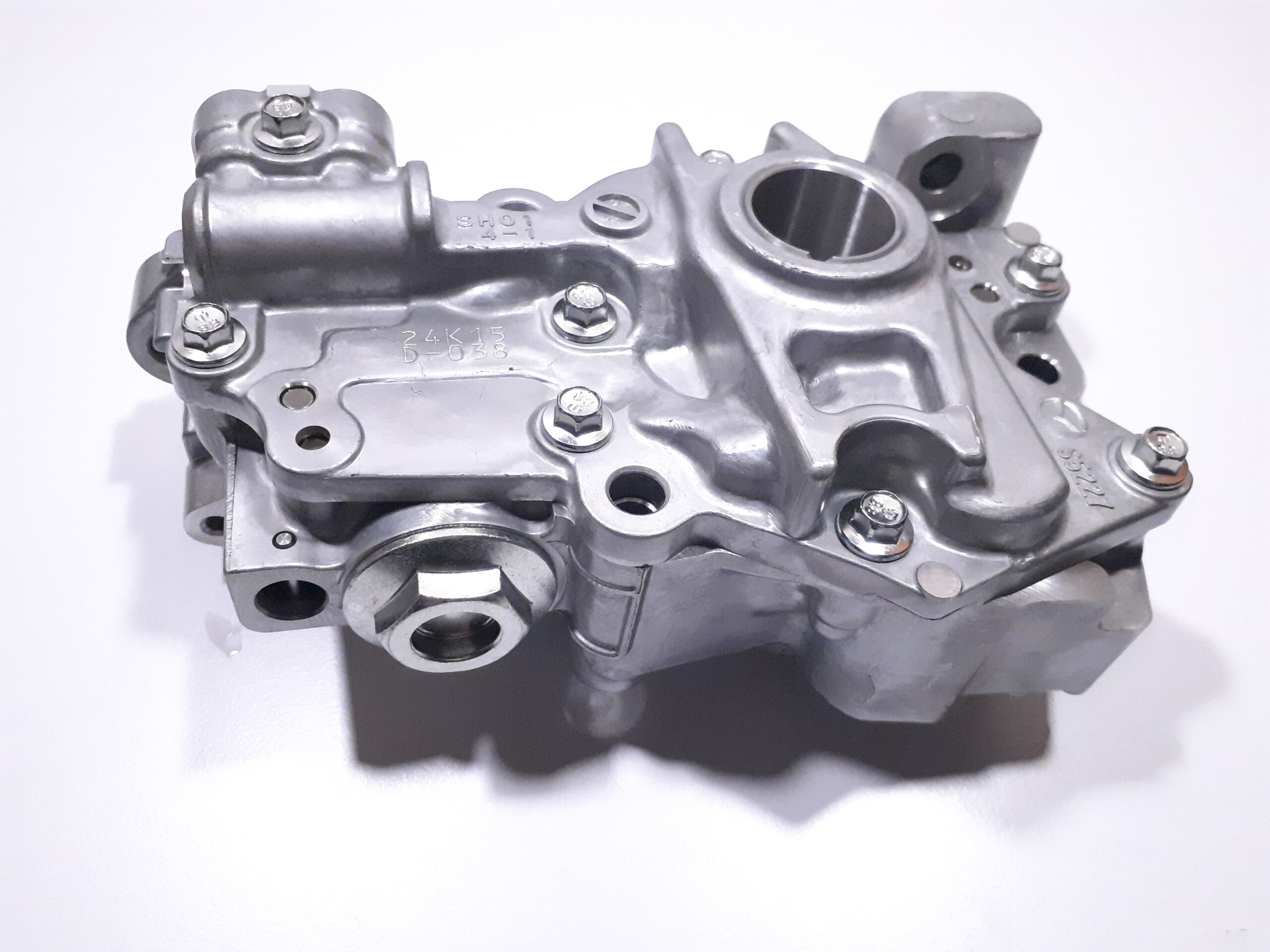 Mazda 3 6 CX-5 2.2 Diesel SkyActiv alyvos siurblys SH01-14-100A