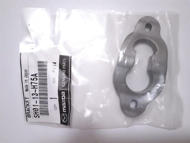Mazda 3 6 CX-5 2.2 Diesel SkyActiv Injector Bracket SH01-13-H75A